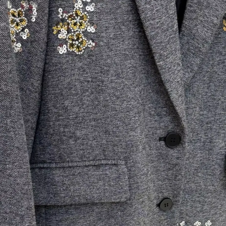 

Fall/Winter Women Notched Beaded Sequined Floral Embroidery Long Sleeve Solid Set Single Breasted Coat + Fashion Mini Skirt