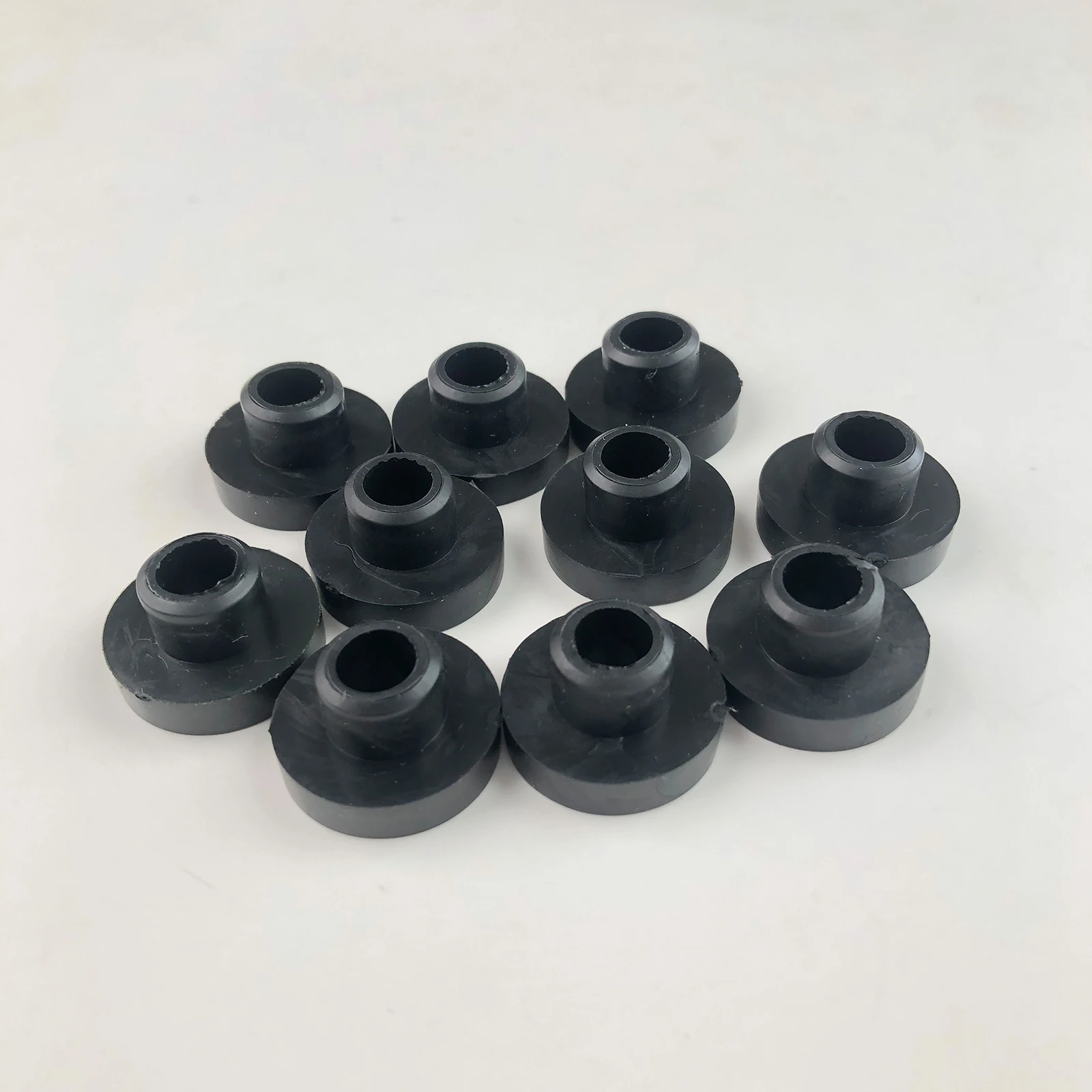 10Pcs Universal Fuel Tank Bushing Grommet Gas Tank Bushing Generator Grommet for Portable Generator Lawn Mower Pressure Washer