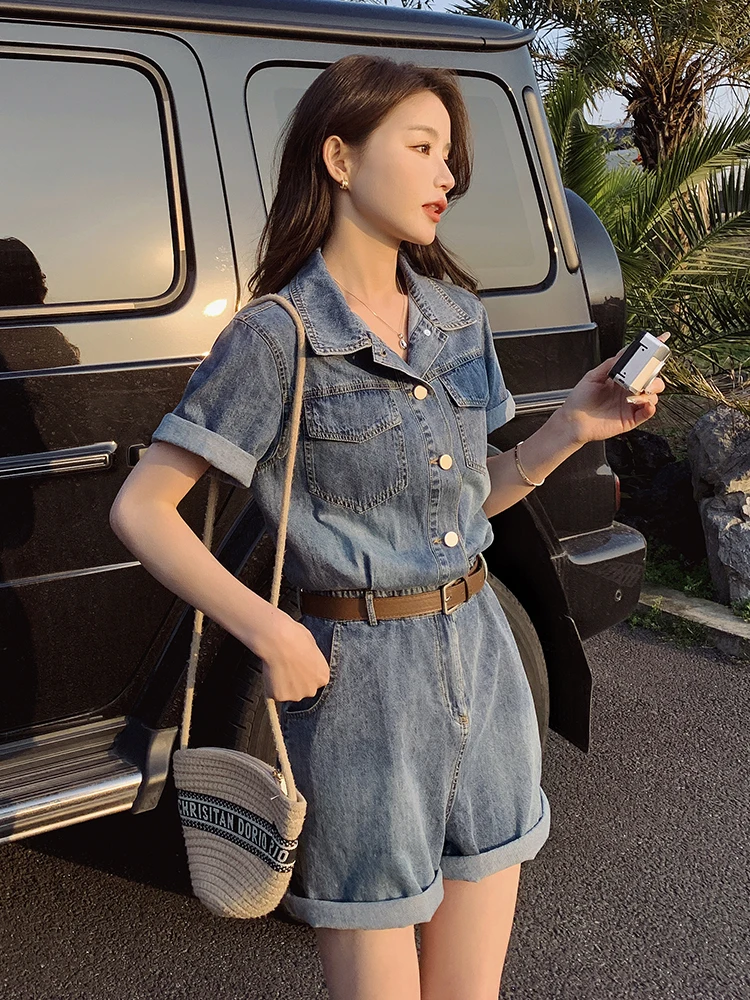 ชุดเอี๊ยมยีนส์สไตล์เรโทรฮ่องกงสำหรับผู้หญิง ฤดูร้อน ทรงหลวม ช่วยให้ดูผอม ขากว้าง ชุดจั๊มสูทเอวสูง ผ้าคอตตอนผสม