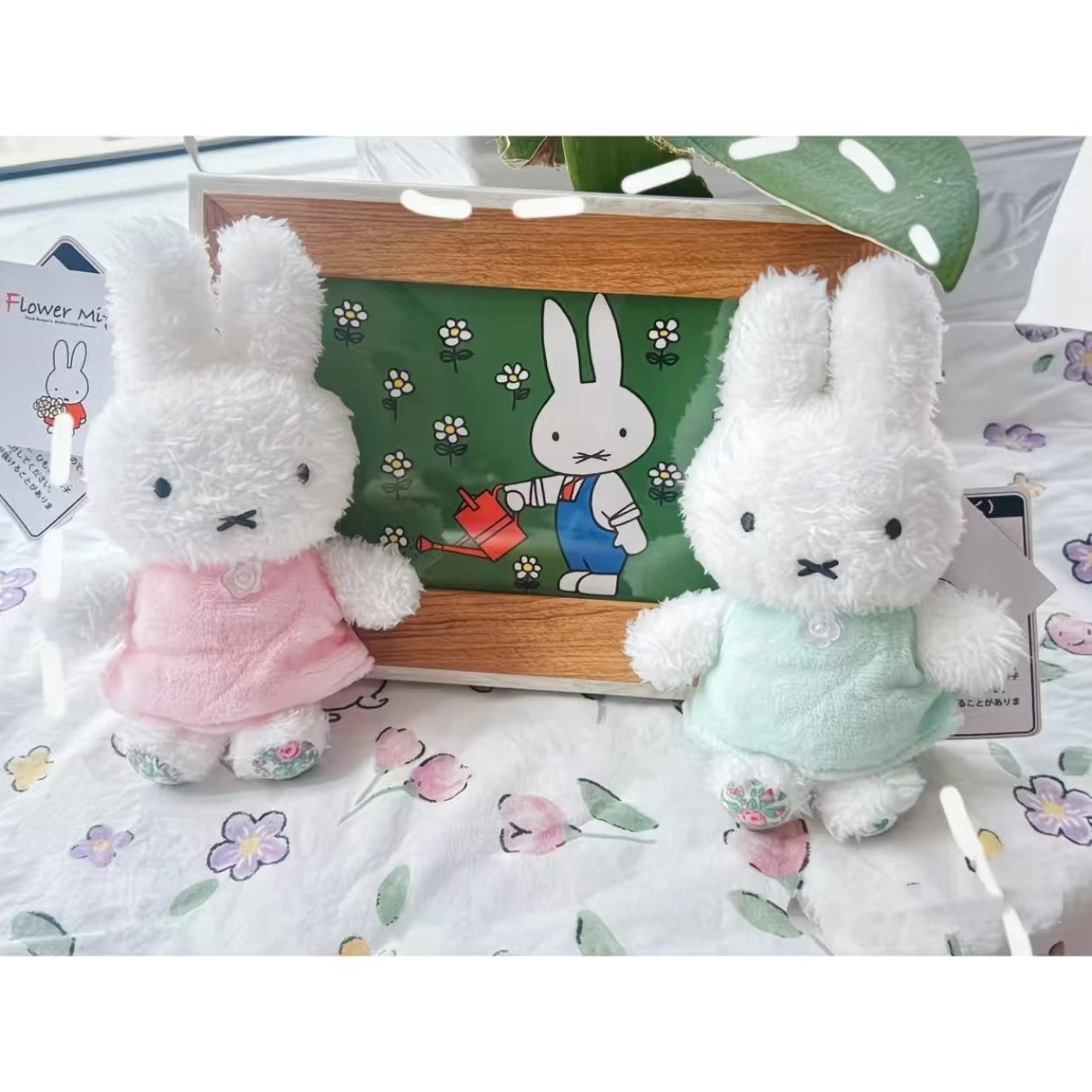 Nijntje pop hanger Kawaii Nijntje Cartoon tentoonstelling Limited Edition bloem huis pop student rugzak hanger omringend