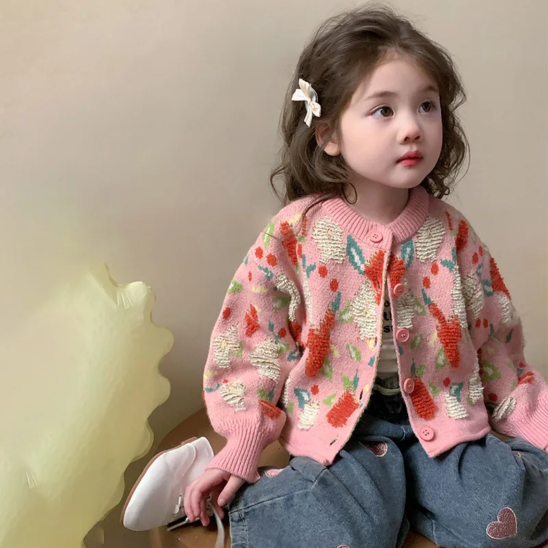 

2025 New Autumn/Winter Girls' Elegant Flower Pattern Fashionable Warm Knitted Cardigan Sweater