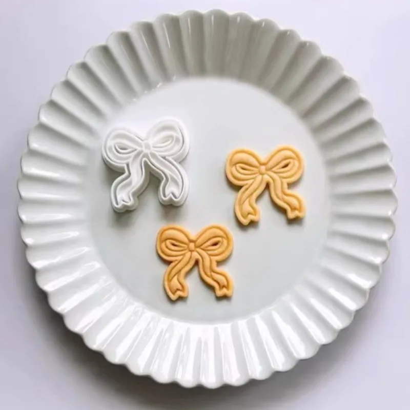 Bowknot Cookie Cutter Biscuit Mold 3D Embroidered Bow Plastic Pressable Fondant Cookie Stamp Cake Decor Baking Supplies