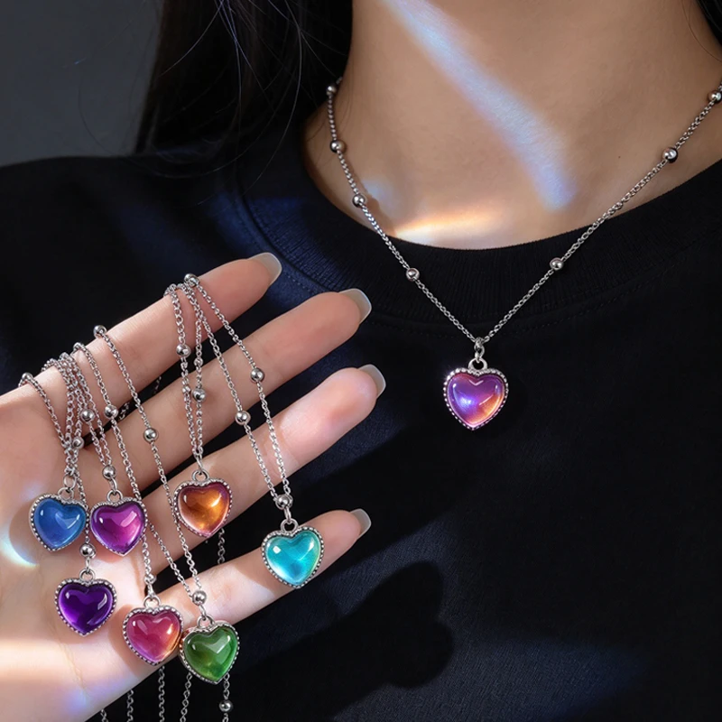 1-10pcs Creative Magic Heat Discoloration Color Changing Heart Peach Necklaces Women Cute Necklace Jewelry Gifts For Girls Kids