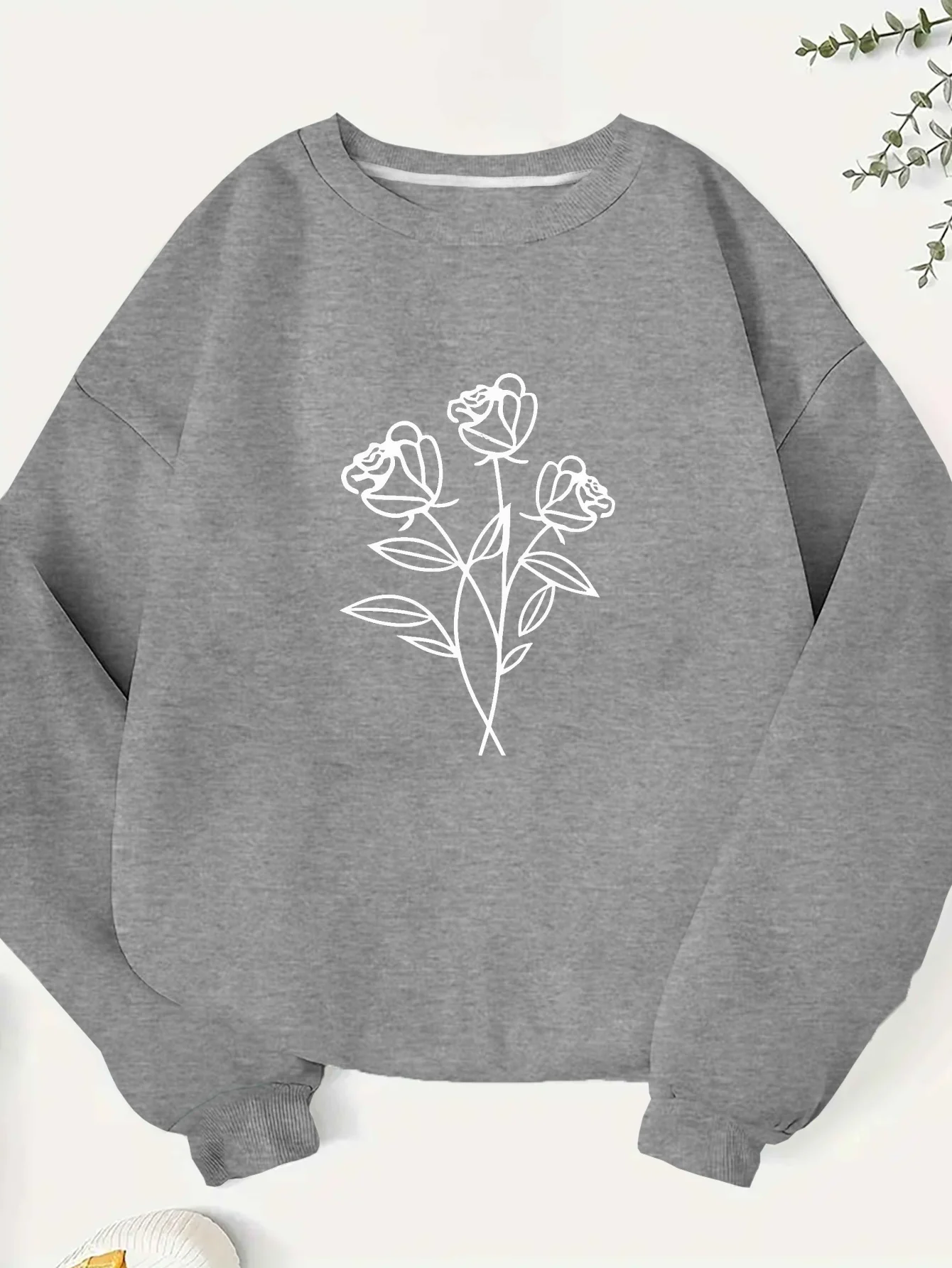 Chic Plus Size Women's Sweatshirt with Black Roses Line Art - Cozy Polyester, Long Sleeve, Crew Neck - Perfect for Fall/winter