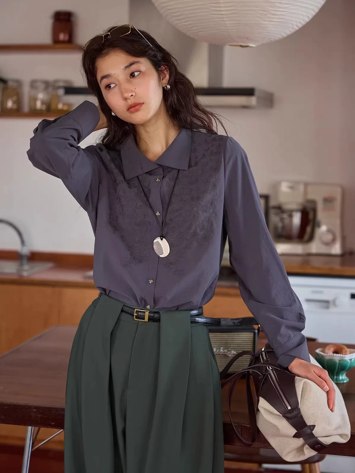 

Новинка осени: Винтажный художественный топ с вышивкой, свободного кроя, с открытыми плечами и откидным воротником для женщин