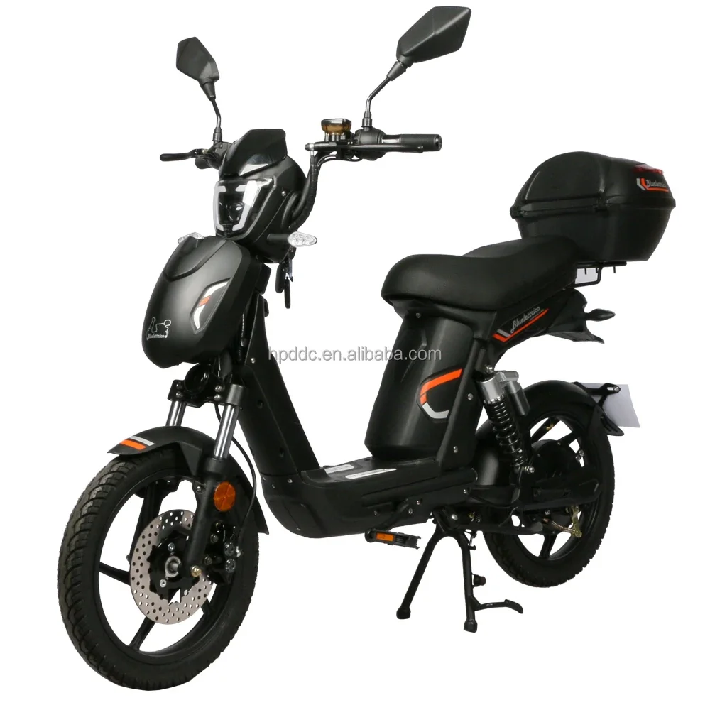 Young Model Moped Light 18
