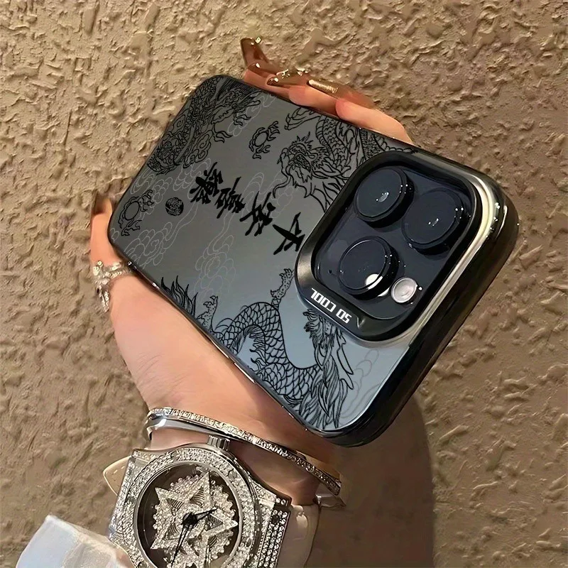 حافظة هاتف من مادة البولي يوريثان المطلية بالكهرباء من Dragon Pattern Peace and Joy، مناسبة لهاتف iPhone 17 Pro Max، iPhone 16، 15، 14، 13، 12، 11، Xs، Xr، X، 7، 8، 12/13 Mini Plus Pro Max Se، مناسبة كهدية لعطلات أعياد الميلاد/أصدقاء العائلات/الزرافقين/الزرافقين/المتنوعين/أصدقاء العائلات المختلفة/الزرافقين #2