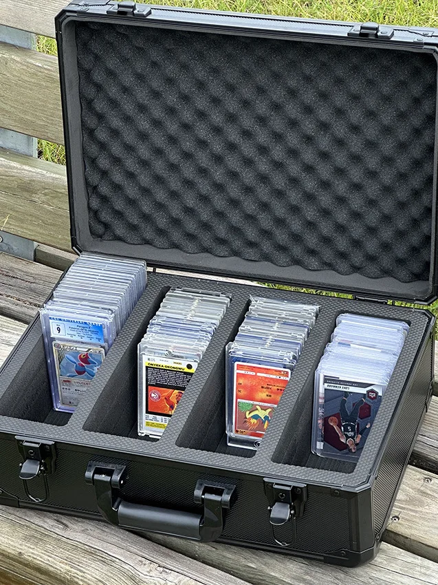 boite-de-rangement-portable-verrouillable-pour-cartes-de-jeu-magic-the-gathering-–-organisateur-compact-et-pratique-pour-les-voyages