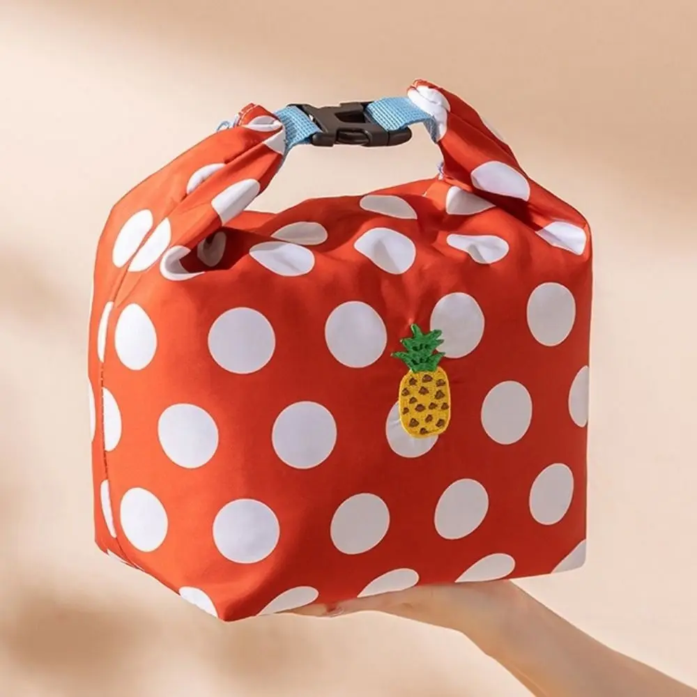 

Cartoon Large Capacity Lunch Bag Insulated Hand-Held Insulated Bag Waterproof Foldable Picnic Bag Vegetable Storage