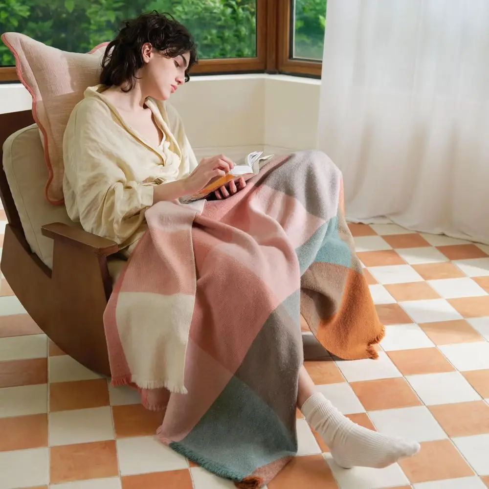 Koc z wełny alpaki - Przytulny i stylowy pled na kanapę, jesienny wzór w kratę, idealny prezent na Dzień Matki, 50x60 Harvest Multi