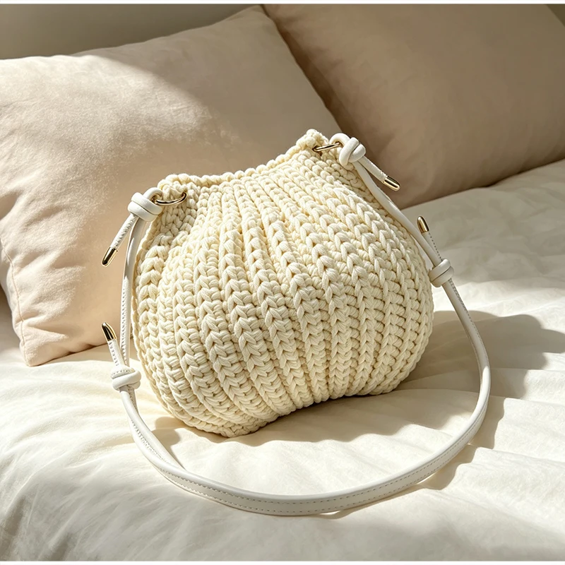 Handgefertigte Gestrickte Garn-Umhängetasche, Vielseitige Einfarbige Messenger-Tasche für Damen, Leichte Weiche Gewebte Schultertasche – Detail 4
