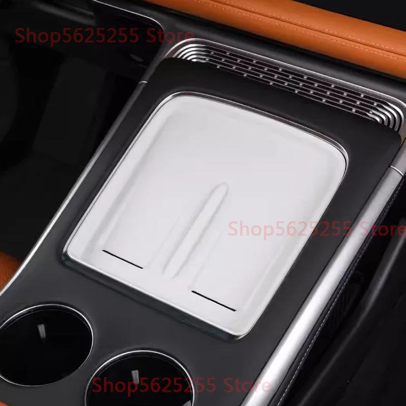 

For XPeng Xiao Peng G9 2022-2025 Car Center Control Wireless Charging Silicone Pad Interior Decoration Modification Accessories