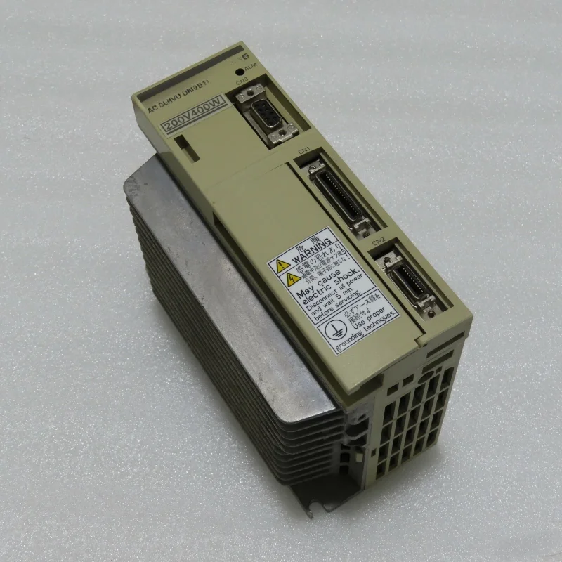 

Высококачественные НОВЫЕ 100% оригинальные модули R88D-UEP12H, R88M-KE20030H-BS2, R88D-KP08H, R88D-KTO1H-Z, R88M-1M10030T-BS2 с гарантией 1 год