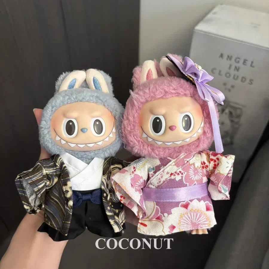 ملابس لابوبو: كيمونو مستوحى من الجيشا - تصميم زهر الكرز الرقيق لدمى الفينيل مقاس 17 سم