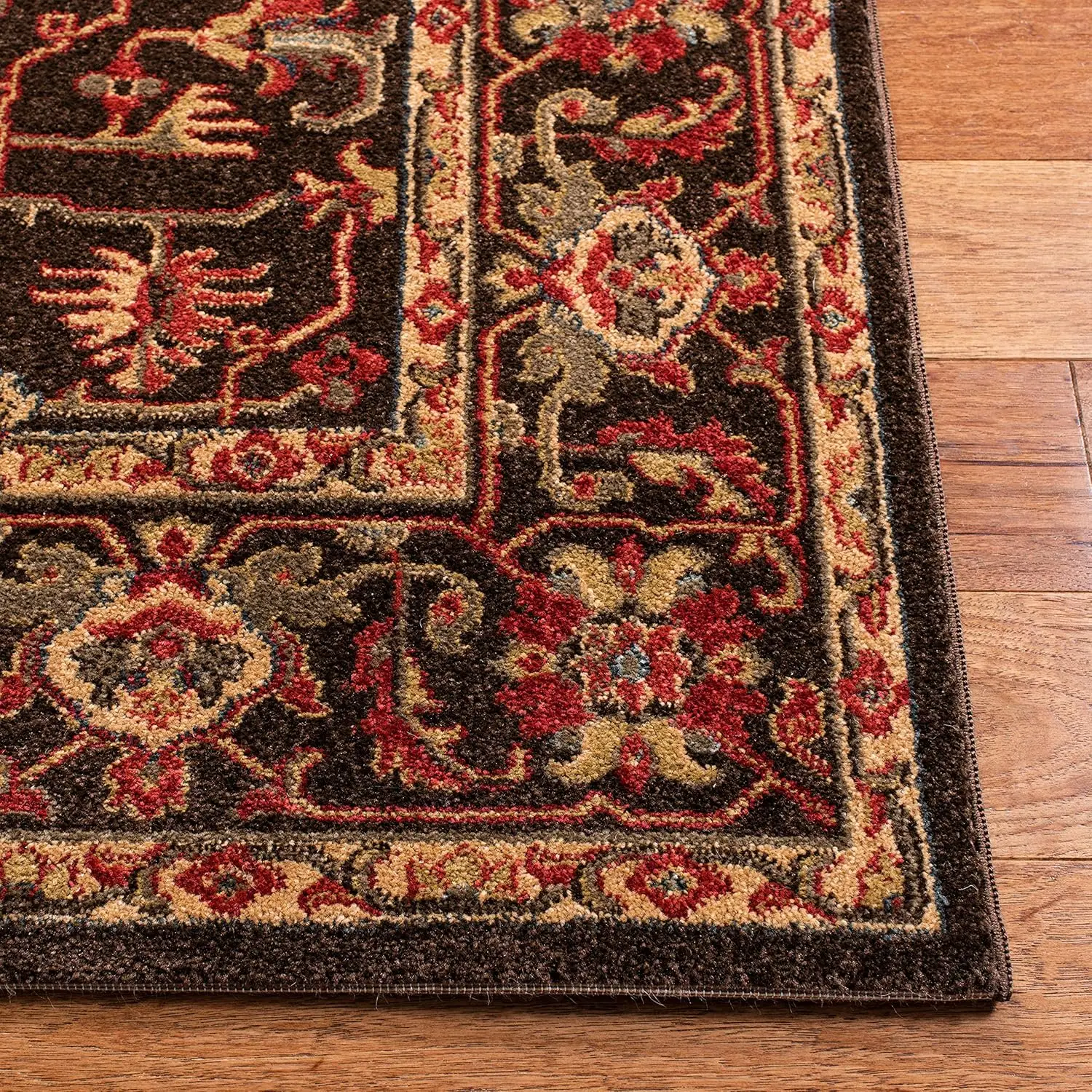 

Safavieh Mahal Collection Accent Rug - 4' X 5'7"", Brown & Beige, Traditional Oriental Design, Non-Shedding & Easy Care, Ideal