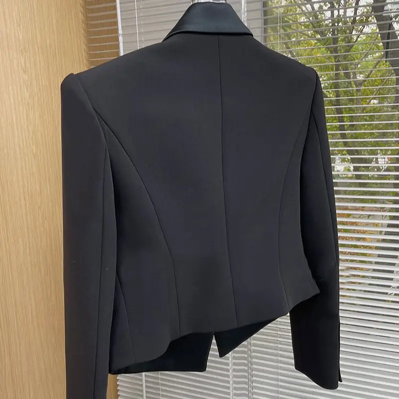 Luxury Brand Autumn Cropped Jackets Women Black Blazer Lapel Metal Button Long Sleeves Office Lady Coat Cropped Blazer Short Top