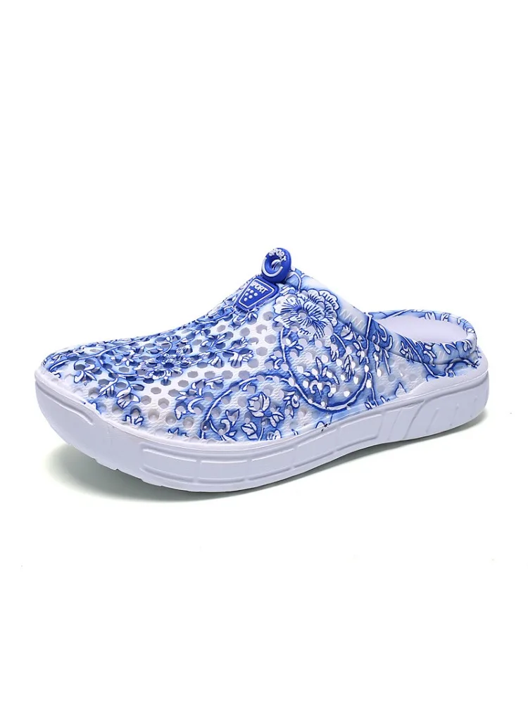 2024 Women Casual Hole Shoes Women\'s Chinese Style Blue and White Porcelain Breathable Sandals New Beach Summer Fashion Slippers