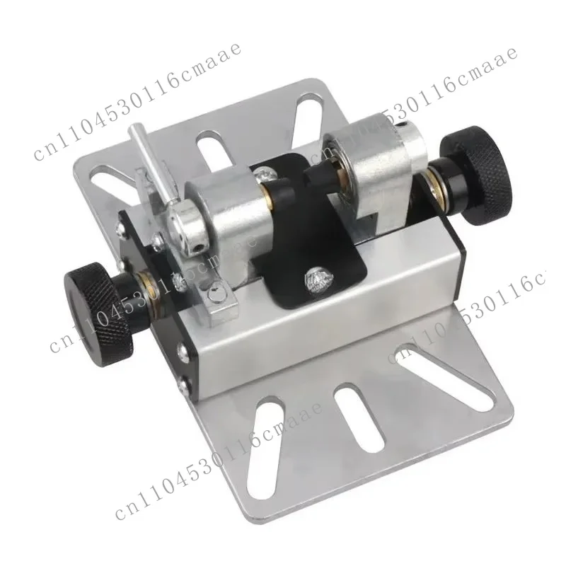 Fixation de perçage de précision pour petites perles : Une fixation de perçage de précision pour machines de traitement de perles et de petits bijoux.