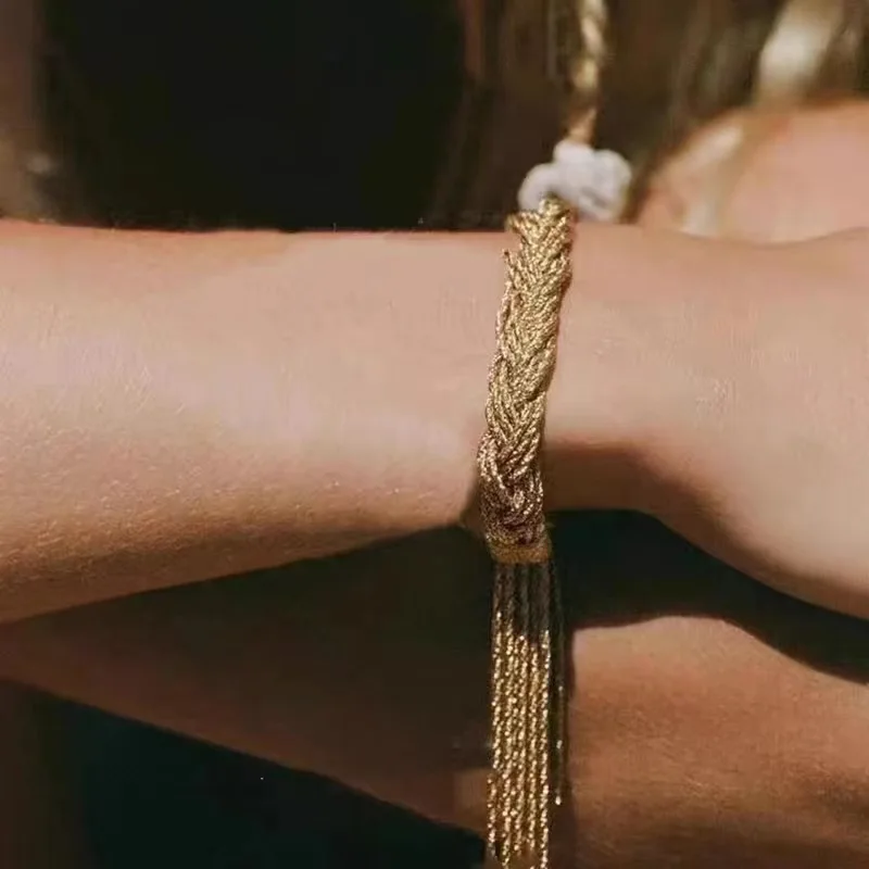 

Handmade DIY Wheat Braid Bracelet for Women, Minimalist Style, Luxury Casual Accessory.