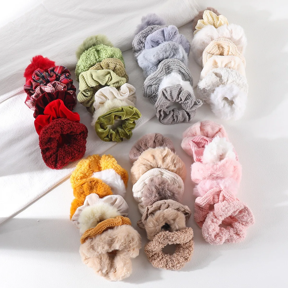 7 Stück große Plüsch-Haargummis für Herbst und Winter, hochelastische Haarbänder, sanft auf dem Haar, langlebiger Haarschmuck