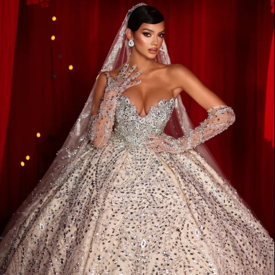 Customized Luxury Beaded Rhinestones Shining brightly Wedding dress Sweetheart  Bridal Gown Customized Dresses  Vestidos De Novi