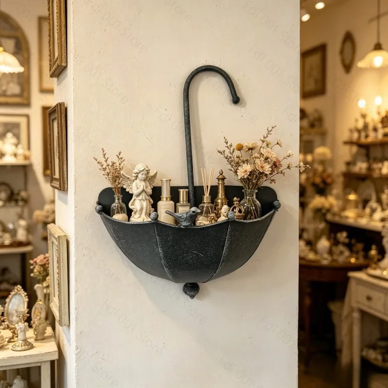 Retro umbrella wall hanging wrought iron flower pot balcony outdoor garden niche high-end gardening hanging pot