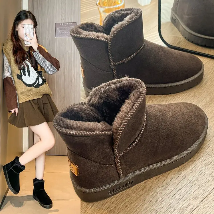 Female Winter Foreign Trade 2024 New Short Cylinder Thick Bottom Plus Cashmere Thick Cylinder Northeast Warm Cotton Shoes