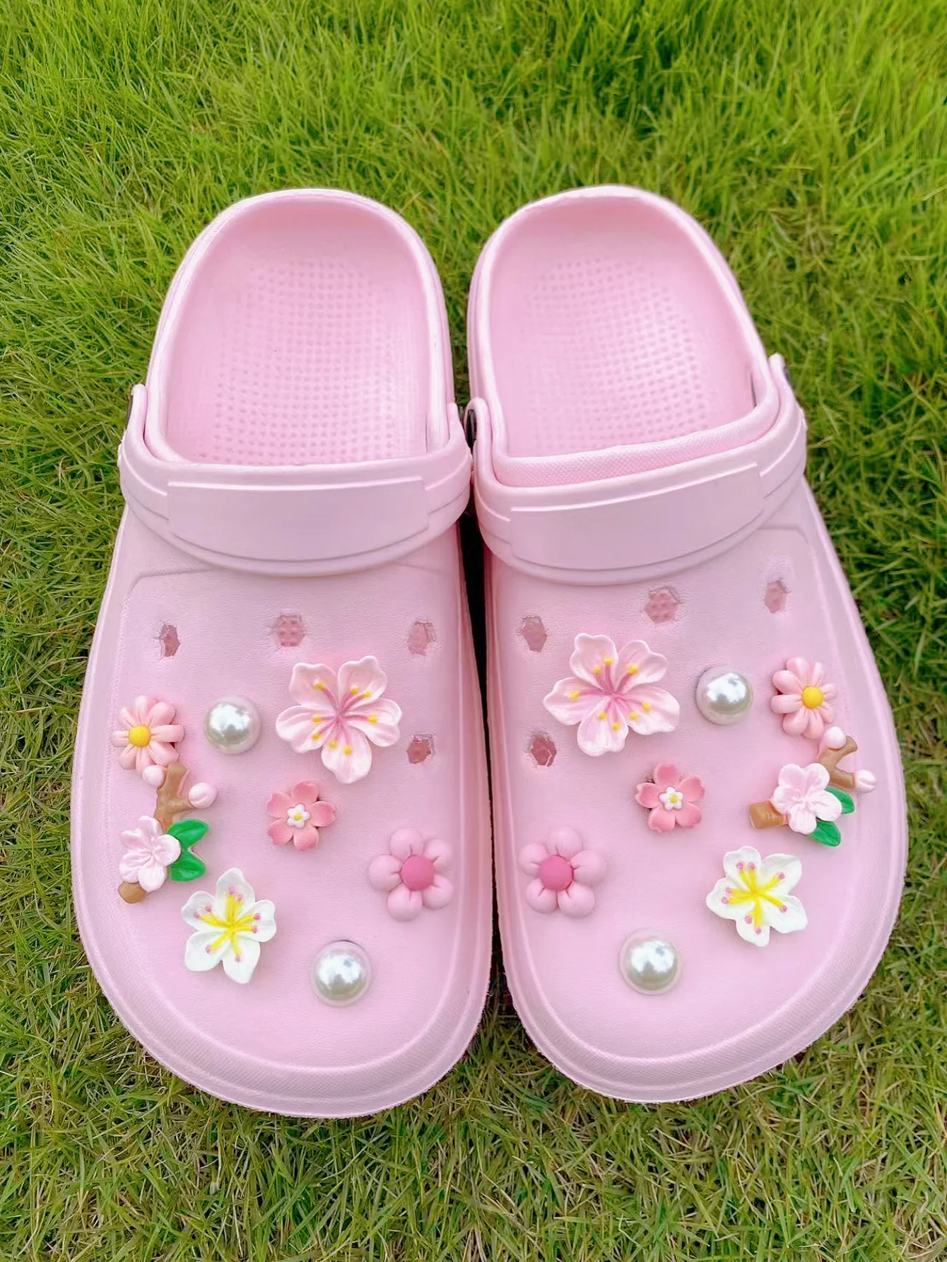 16 pink casual flower, branch, beige bead, five-petal and other DIY shoe buckle decorations, multi-functional shoe clip accessor
