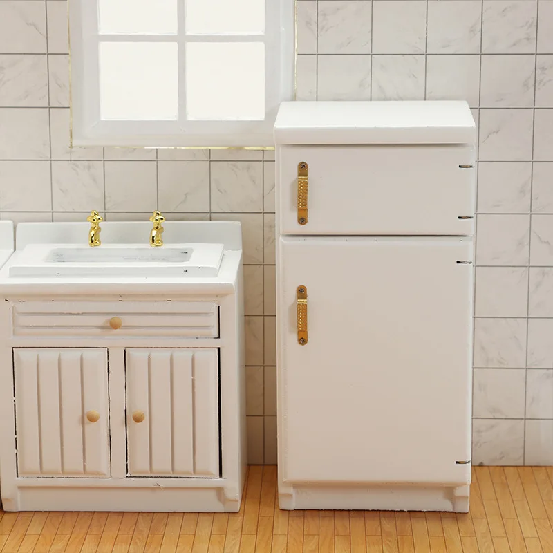 1:12 Dollhouse White Refrigerator, Miniature Kitchen Appliance Model for Pretend Play, Kids Room Scene Decor Toy