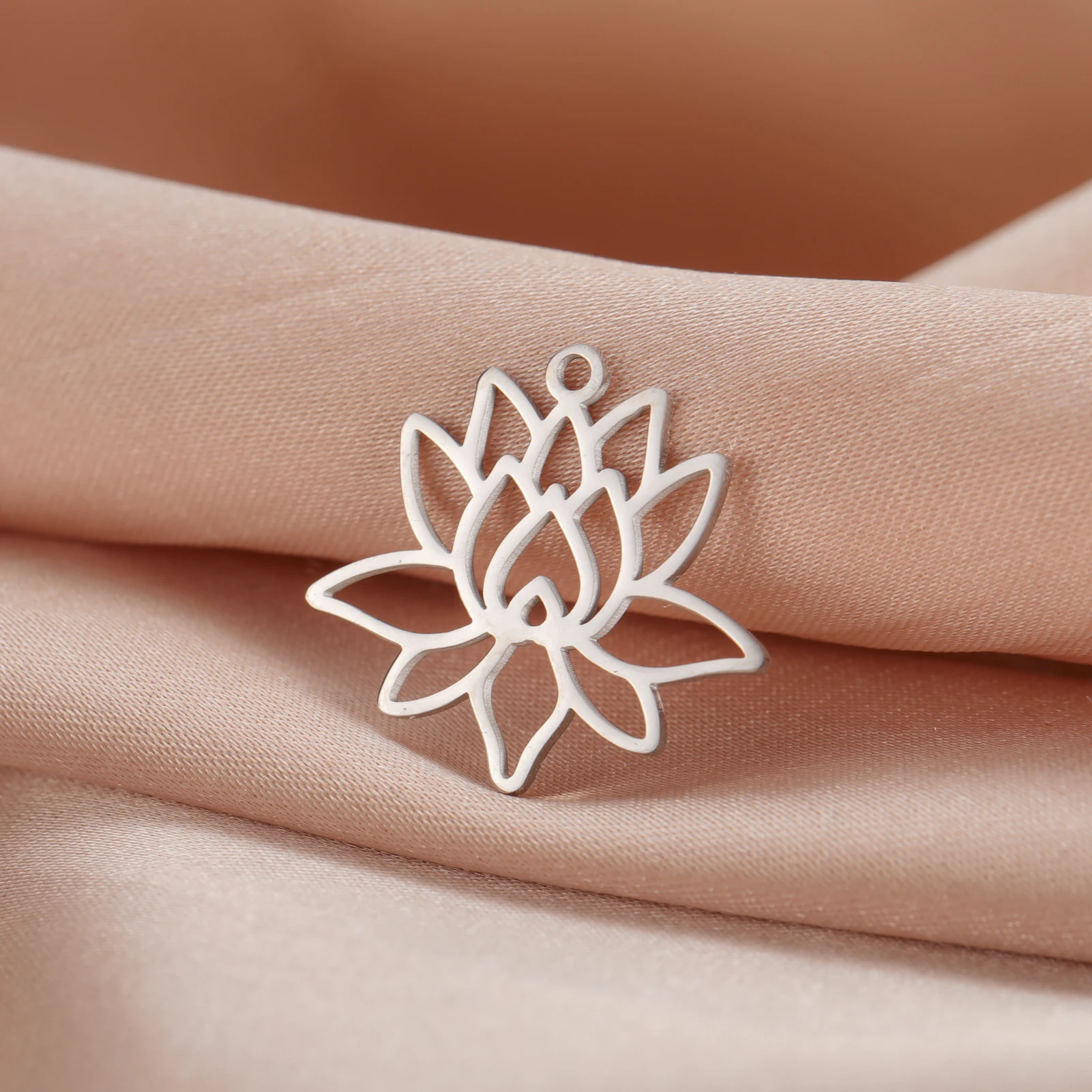 Teamer 5pcs/lot Lotus Flower Charms for Jewelry Making Gold Color Amulet Bracelet Necklace DIY Yoga Buddhism Pendant Wholesale