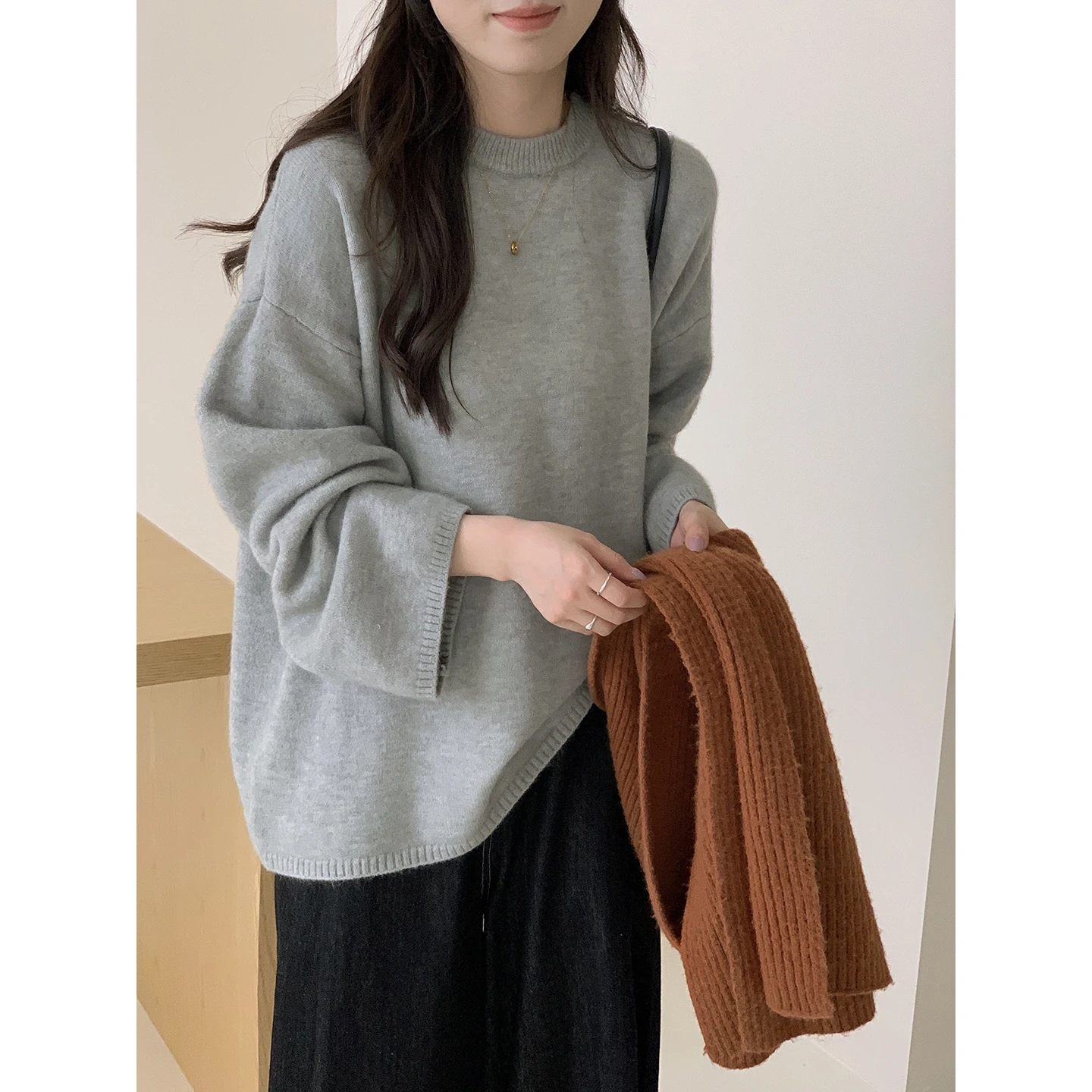 Herbst und Winter neuer fauler Windpullover Kaschmirpullover weiblich schlank lose große Version des lockeren weichen wachsarmen Rundhalspullovers