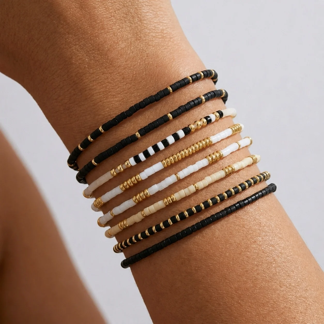8pcs-bohemian-style-handmade-glass-bead-elastic-rope-bracelets-unisex-stackable-jewelry-for-men-and-women