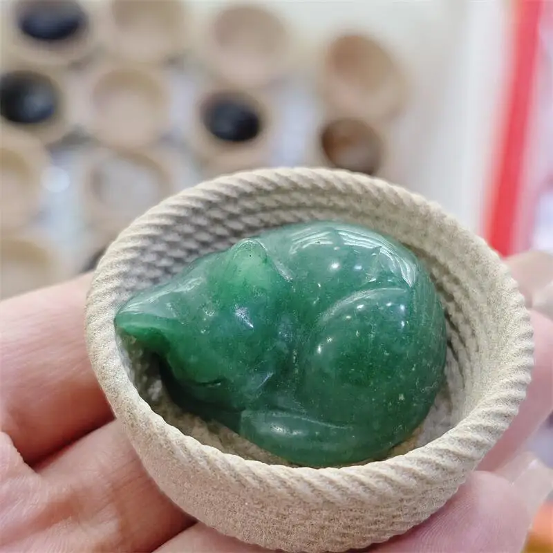 Natural Green Aventurine Sand Stone Cartoon Cat Carving Crystal Halloween Gift Festival Craft For Decoration 1pcs