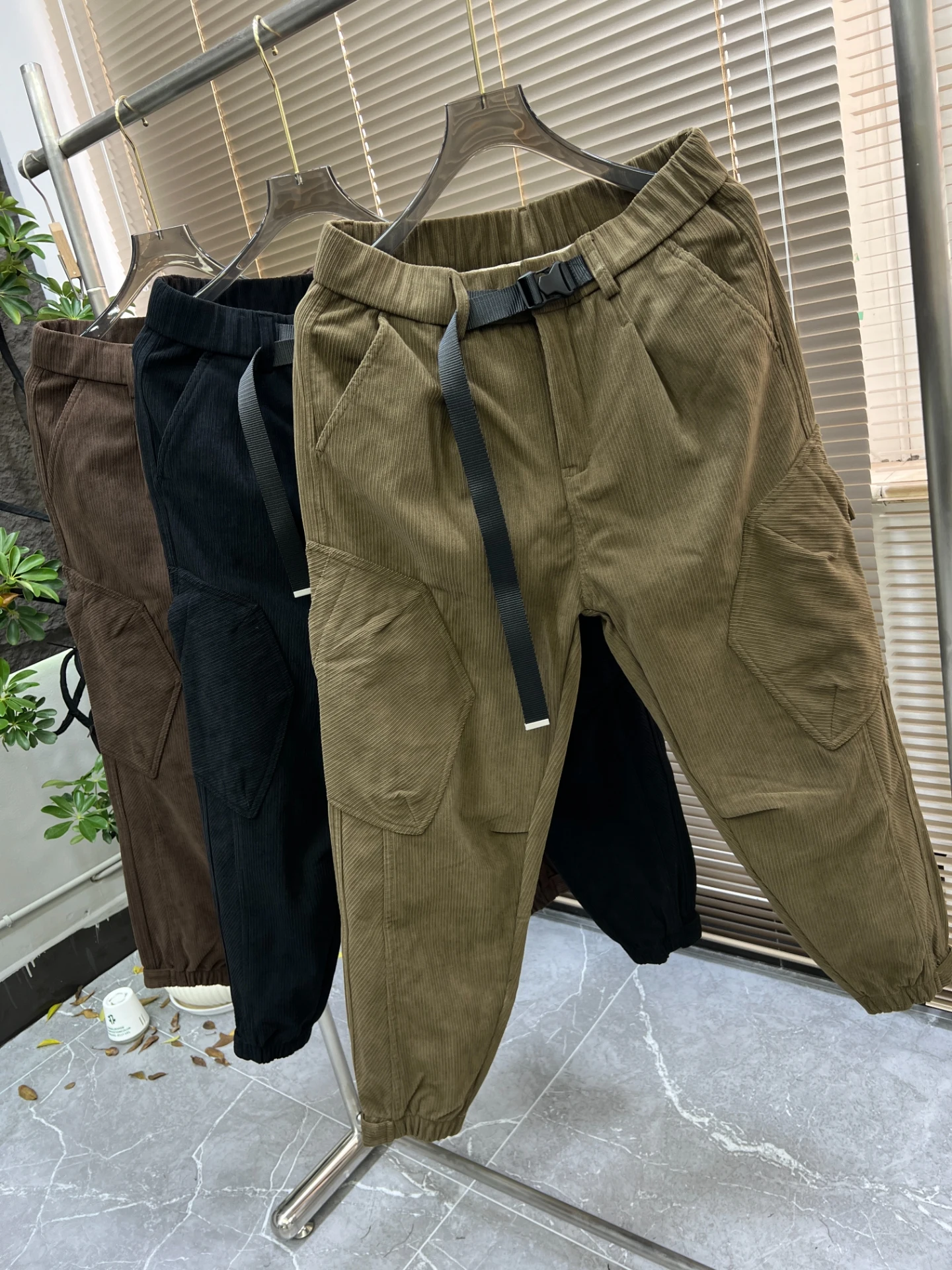 

American Style Men's Corduroy Fleece Lined Trousers Loose Fit Workwear Pants Autumn Winter New Style Casual Trousers