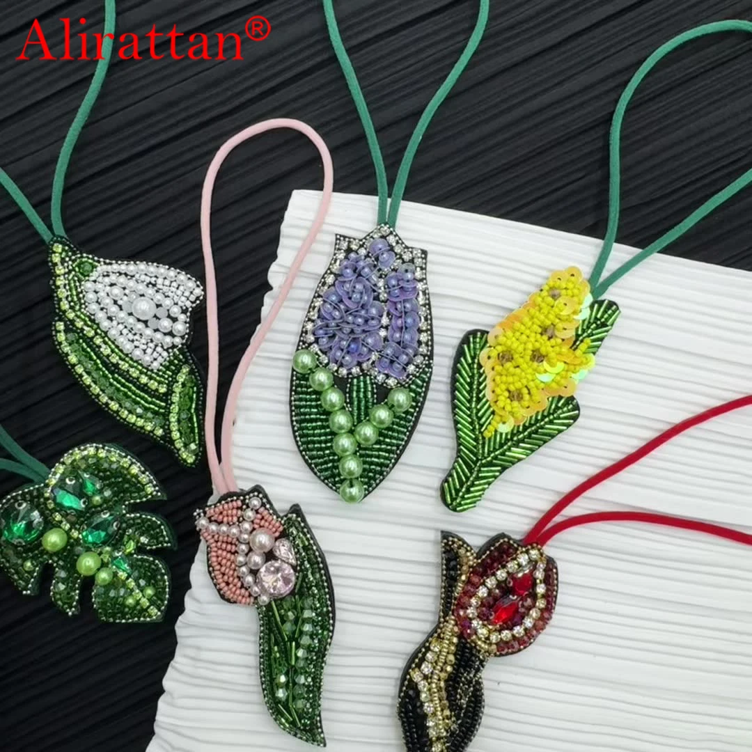 

Alirattan 2025 новый цветок ручной работы растение из бисера кулон брелок кулон сумка кулон горный хрусталь красная роза кулон