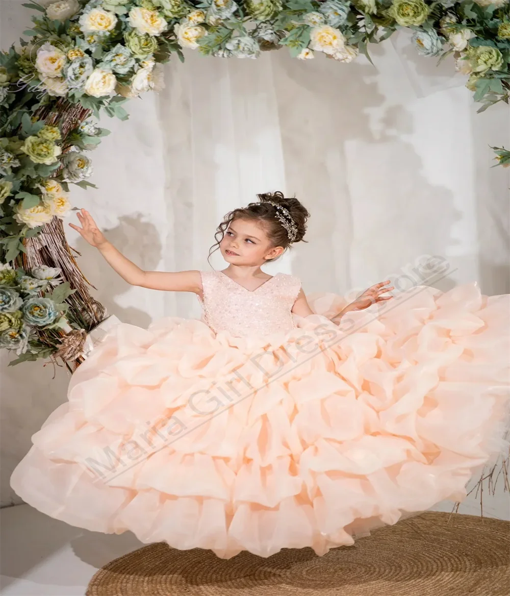 Witte pluizige bloemenmeisjesjurk voor bruiloft gelaagde baby kindergastheer schoonheidswedstrijd verjaardagsfeestje eerste communie