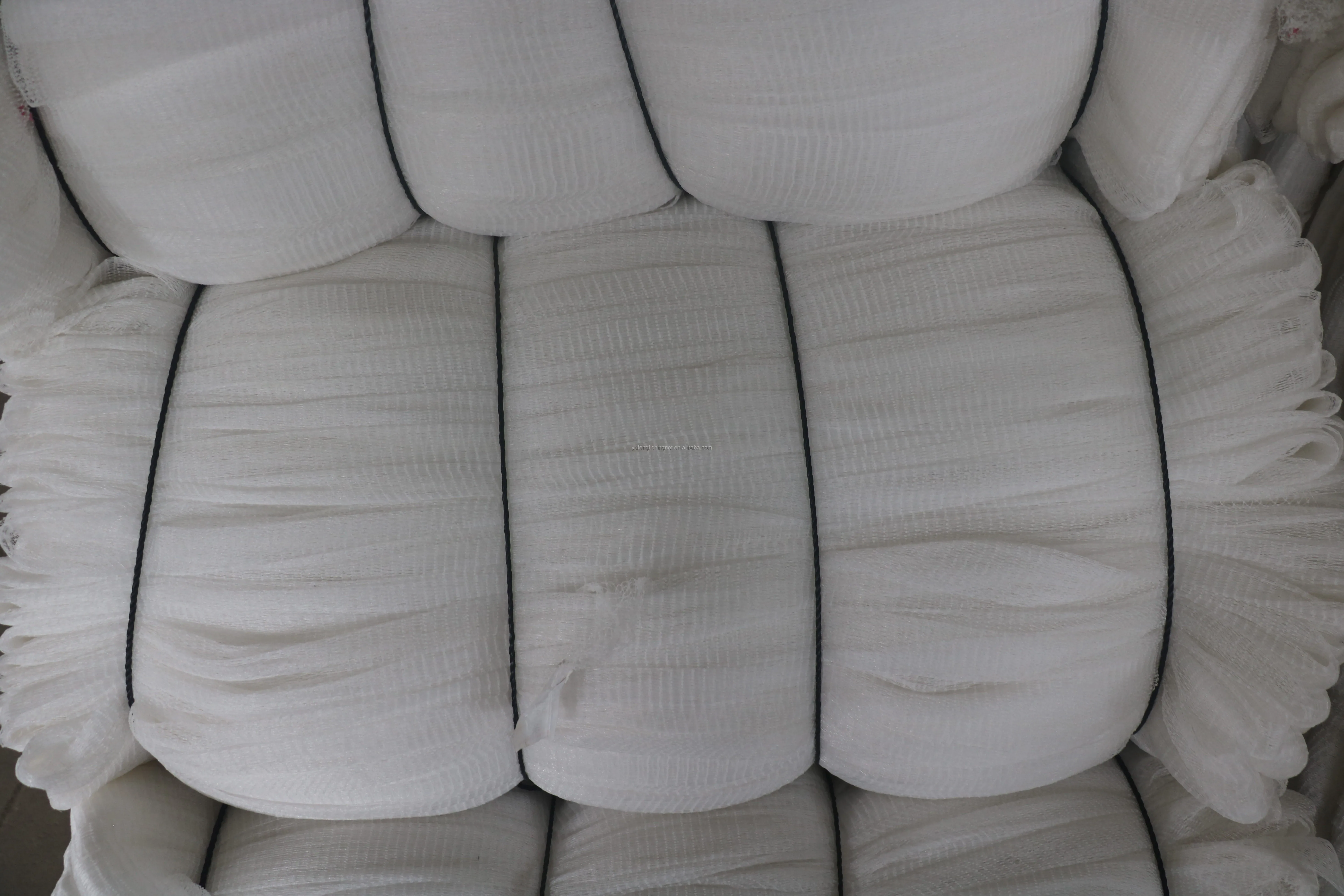 Corrosion-Resistant PE Material Fishing Net with Double Knot for Catching Small Fish and Shrimp