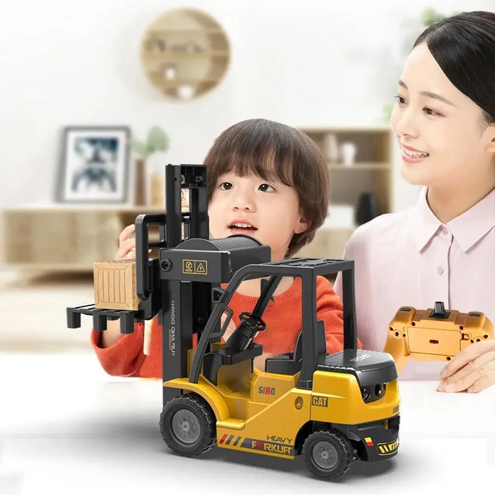 Realistic Creative Remote Control Forklift Spray Function Simulation Engineering Vehicle Rechargeable Durable RC Truck Gifts