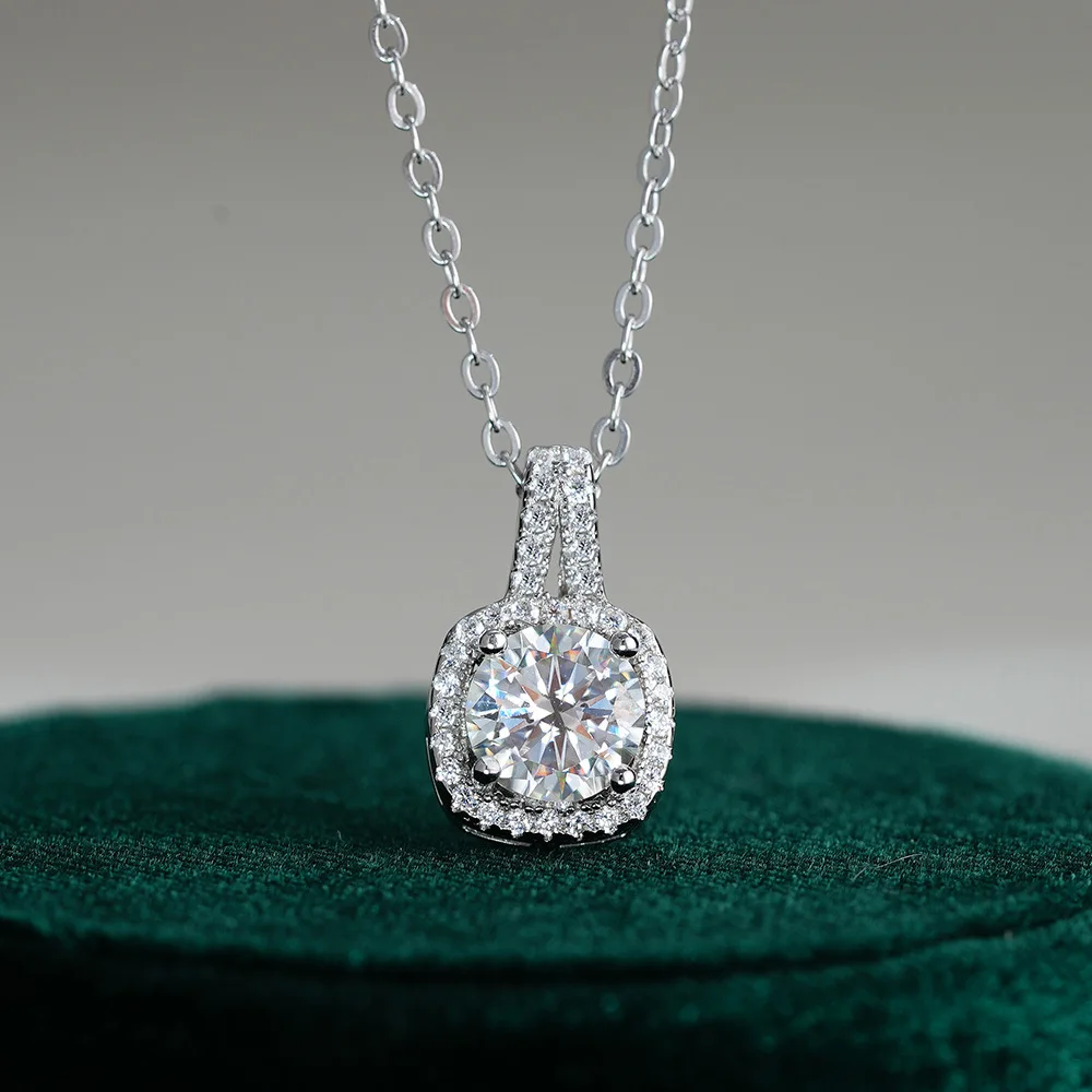 S925 Pure Silver Pendant 1 Carat Moissanite Necklace Silver Pendant Women's Square Bag Pendant Jewelry
