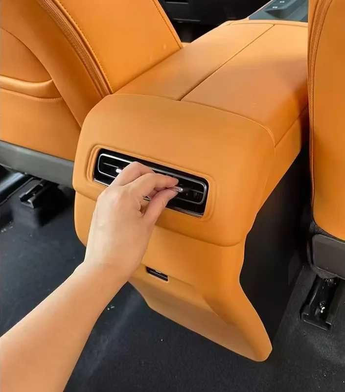 Haval Raptor PLUS & V7 2026+ Silicone Car Footrest Pad Air Conditioner Control Box Center Armrest Rear Air Outlet Anti-Kick Mat