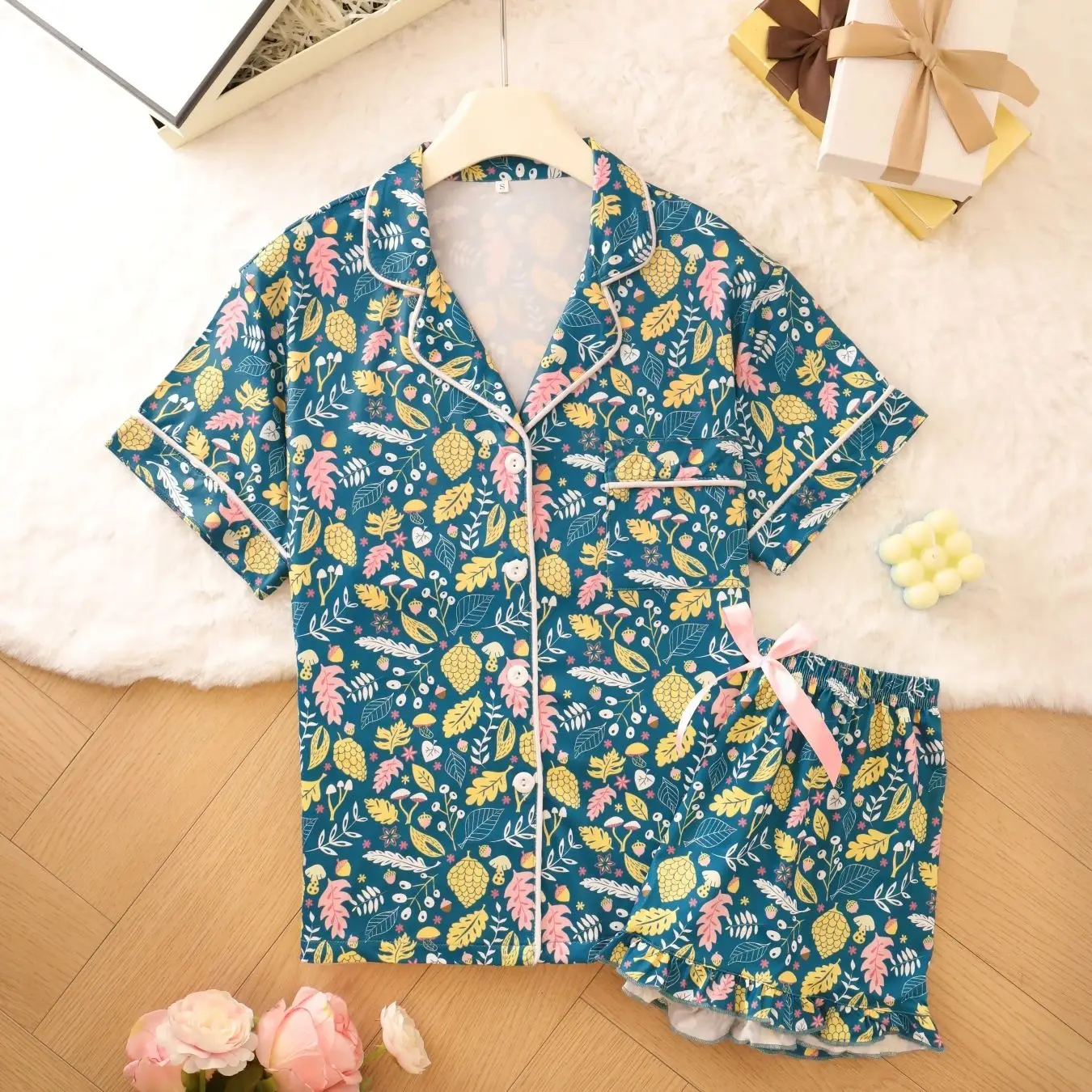 Cartoon Pinecone Plant Element Home Clothes Collar Cardigan Sleepwear Comfortable Soft Women's Set