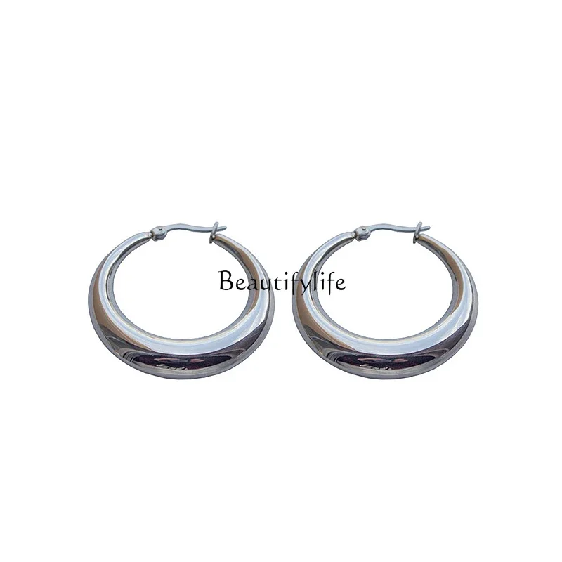 

French lazy, cold style European and American minimalist oval ring circle does not fade earrings