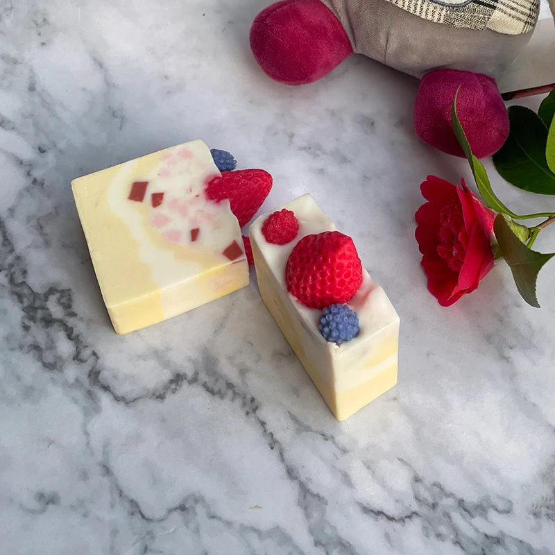 Strawberry Soap Handmade Soap Birthday Souvenir Practical Gifts Aromatherapy Soap Creative Holiday Gifts Essential Oil Soap