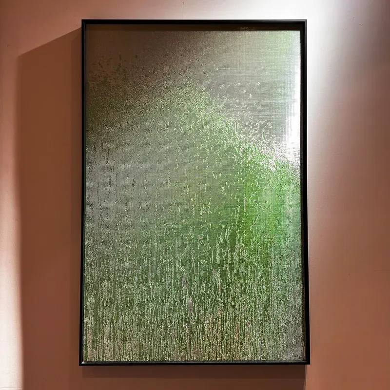 SL-Luxury Iridescent Emerald Green Metal Handicraft Wall Hanging Art with Modern Design for Hotel Lobby and Interior