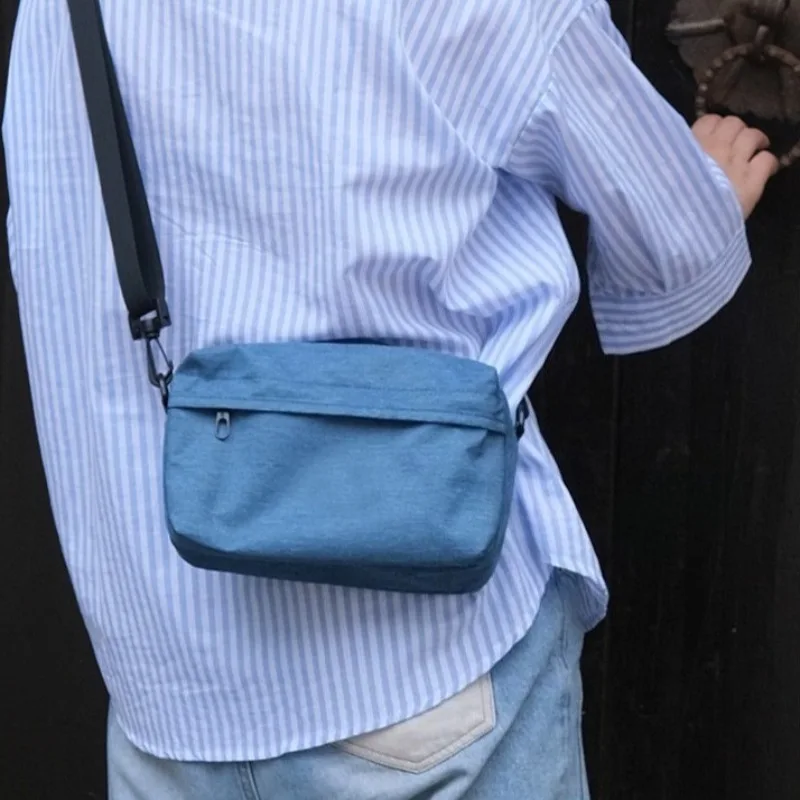 

Multi-Pocket Crossbody Bag for Travel Square Sling Shoulder Bag for Documents, Cards Lady Flap Bags Organizer for Phone Wallet