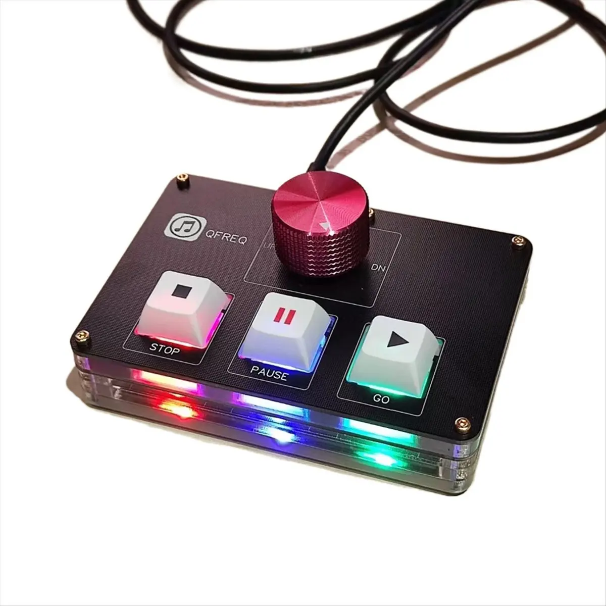 

M85K для контроллера QLAB поддерживает два компьютера и для QLAB Hirrender P1 Itunes KUGOU Foobar2000