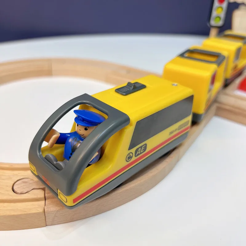 Kids Electric Train Set Locomotive Magnetic Train Diecast Slot Toy Fit for Wooden Train Railway Track Toy for Children Gift W03