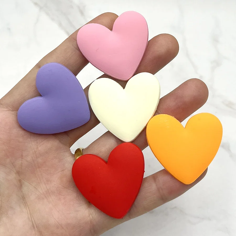 1Pcs Colorful Love Shape Shoe Charms Accessories Garden Shoes Buckle Upper Decorations Clogs Pins Badge Unisex Fun Gifts