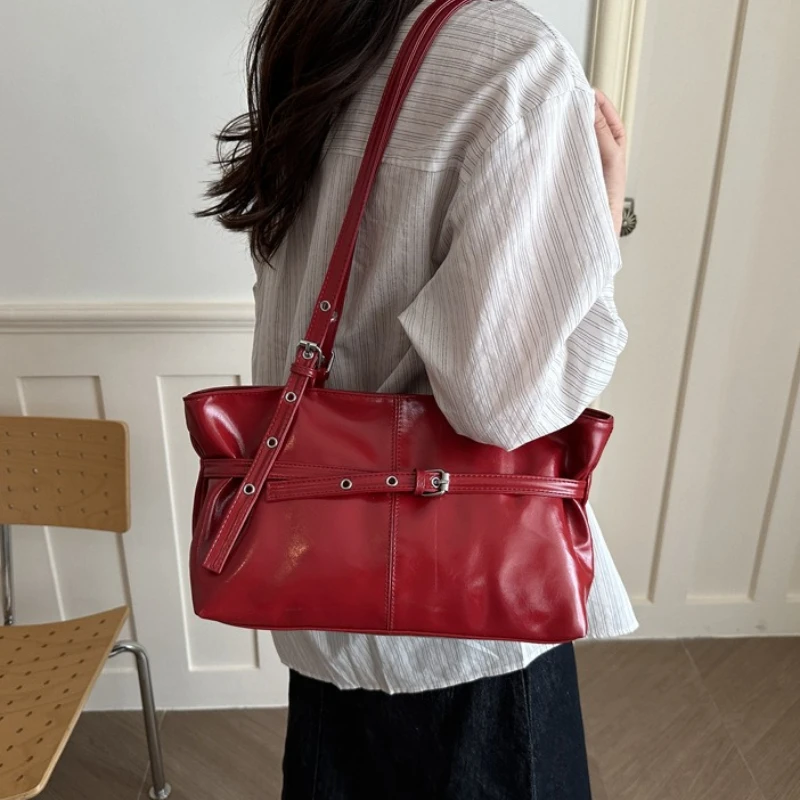 Minimalist Leather Shoulder Bag, Adjustable Shoulder Strap Strap Woman Tote Bag, Soft Pleated, Large Capacity Daily Handbag