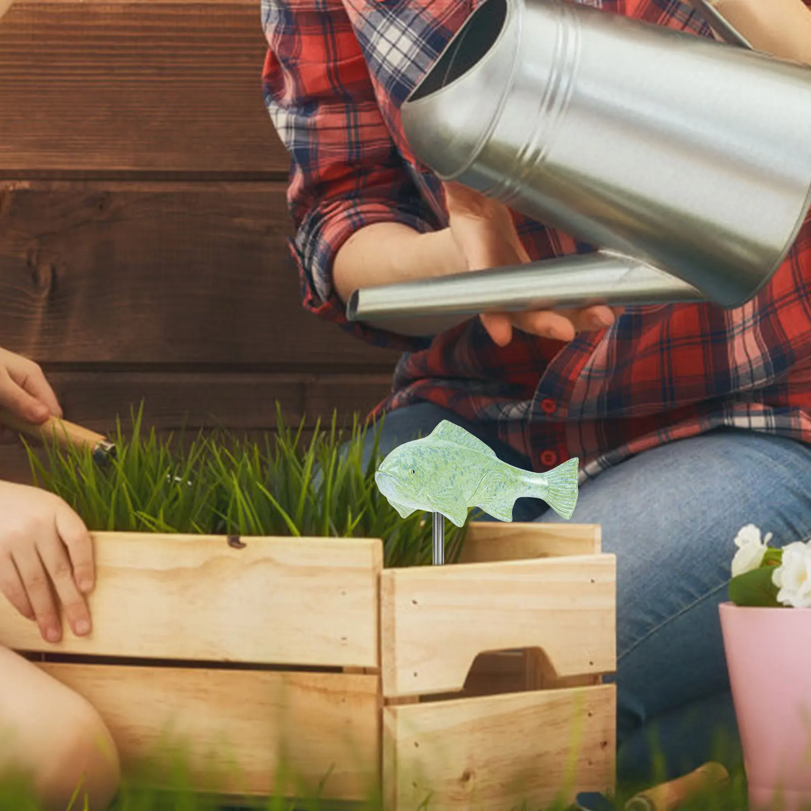 

Creative Shape Garden Stake Ornament Lawn Yard Decoration Ground Inserted Statue Outdoor Decor Resin Stake Garden Yard Fish